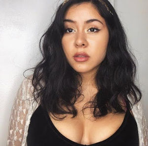 Meet your Posher, Isabel ramos